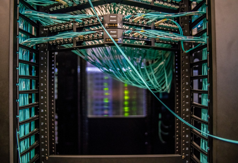 Backplane wire arch